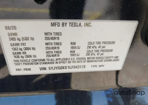 2020 Tesla Model Y Long Range Dual Motor All-Wheel Drive z USA, uszkodzony, nr VIN 5YJYGDEE1LF043178